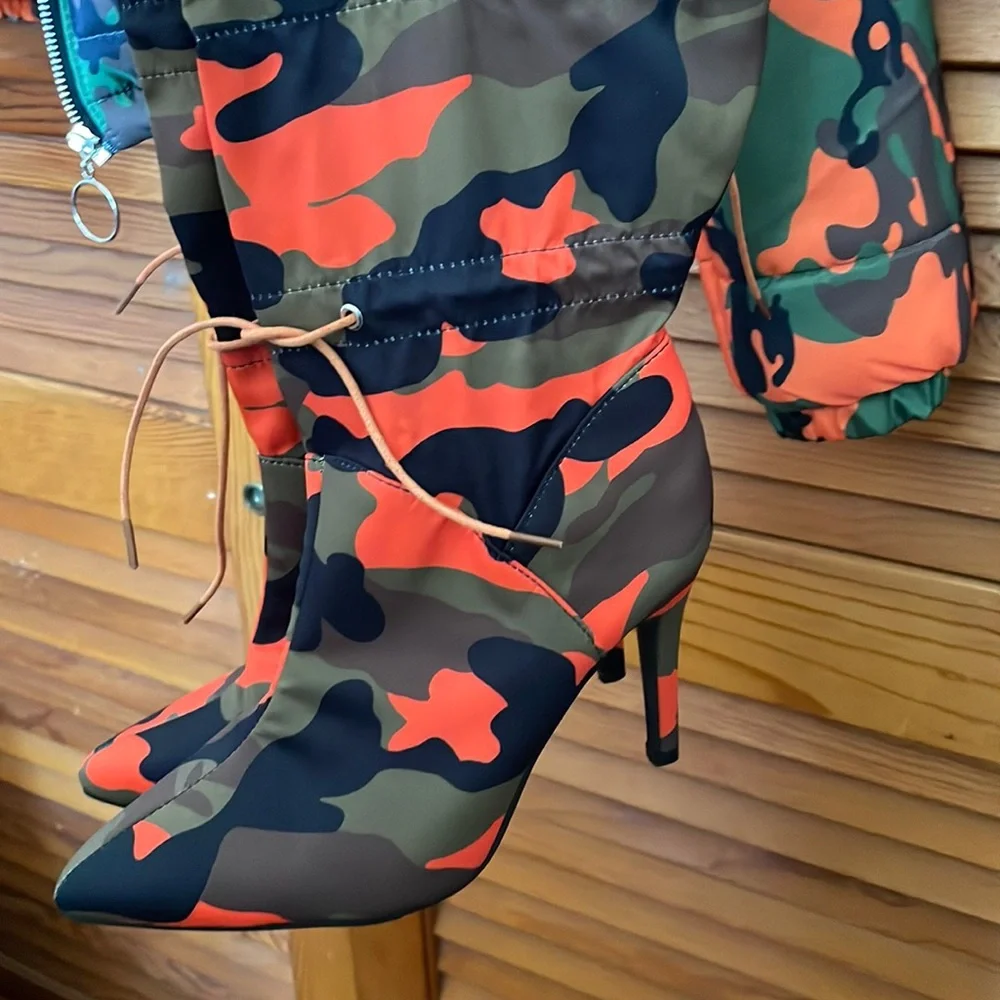 Fatigue boots - BRAND NEW - Picture 1 of 3